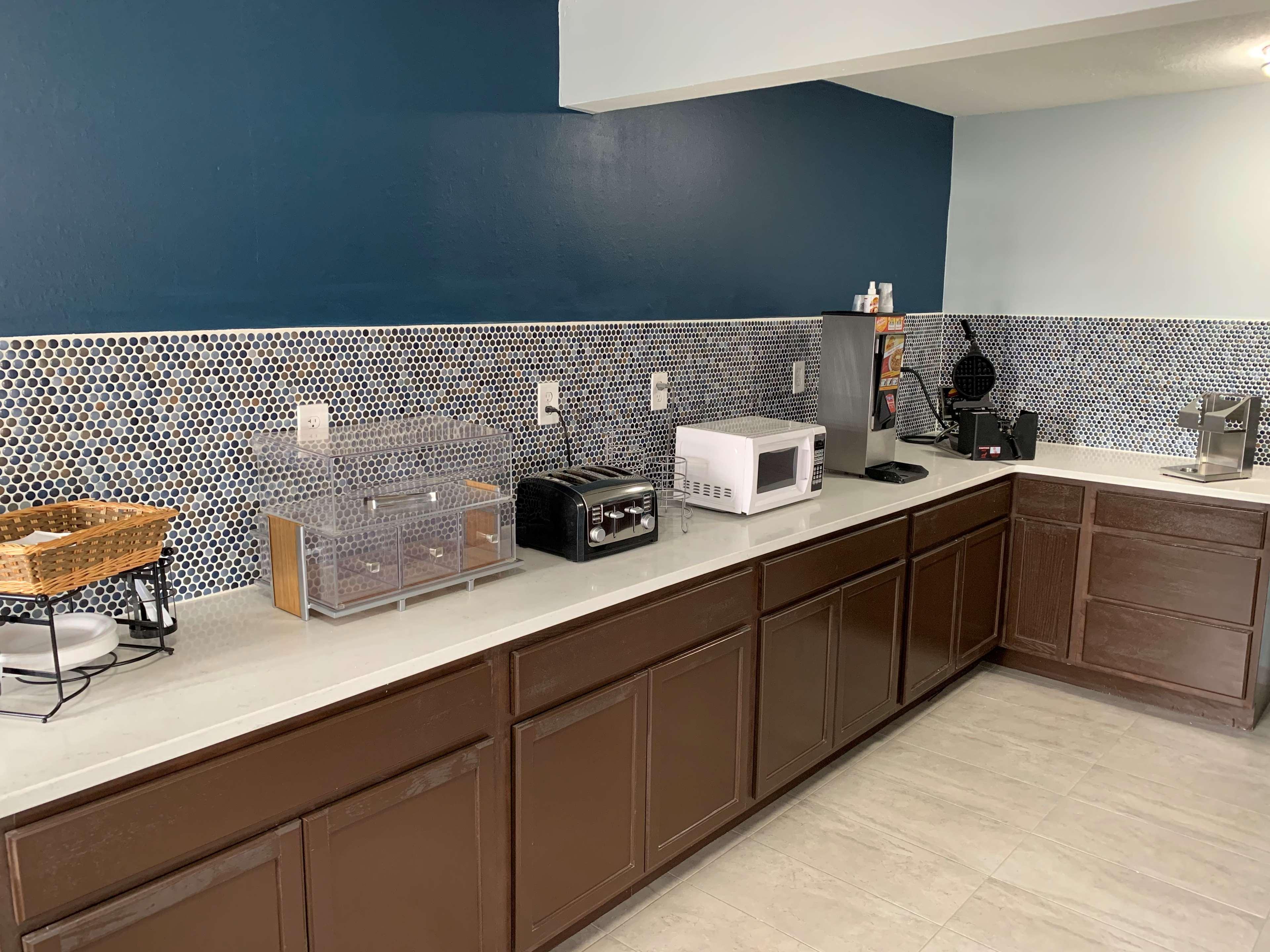 Surestay Hotel By Best Western Olathe Exterior photo
